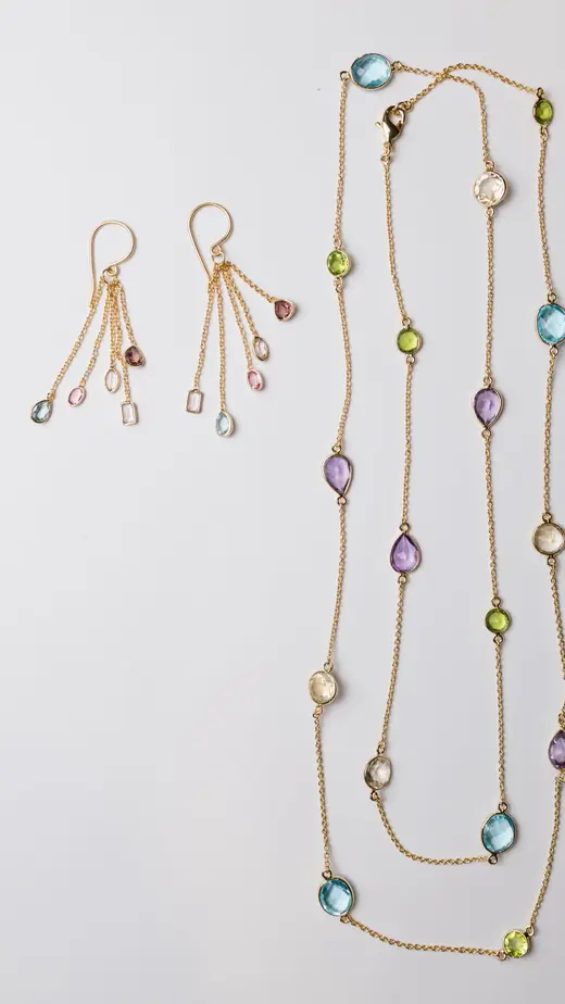 Collar largo con piedras de colores